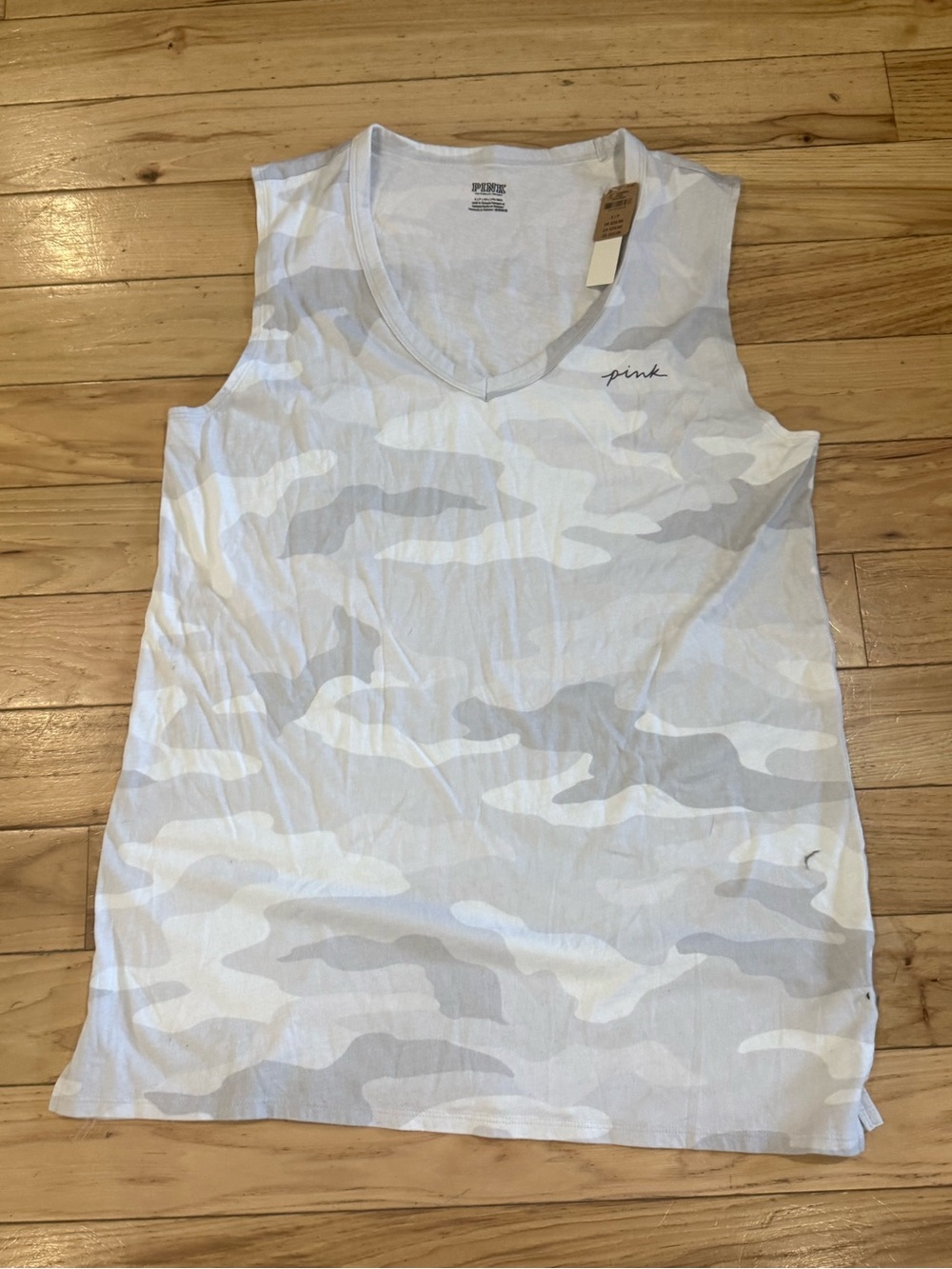 PINK Victoria's Secret Sleeveless Camo V-Neck Tank - Light Gray & White NWT